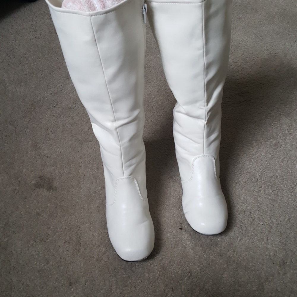White long Vinyl boot